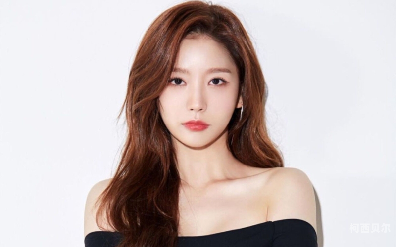 麻酥酥爆乳美女午夜福利视频麻酥酥爆乳美女午夜福利视频，诱惑与诱惑后的深思