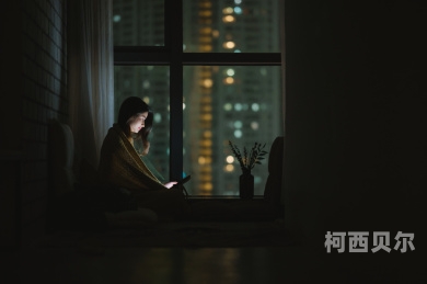亚洲年轻女性视频午夜探索，魅力与选择共舞亚洲年轻女人视频午夜看片