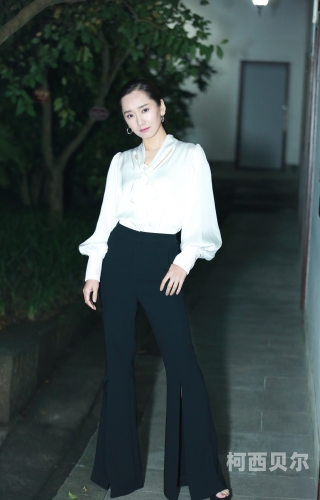 熟女自慰30p熟女自慰专题，探索性行为背后的心理与文化