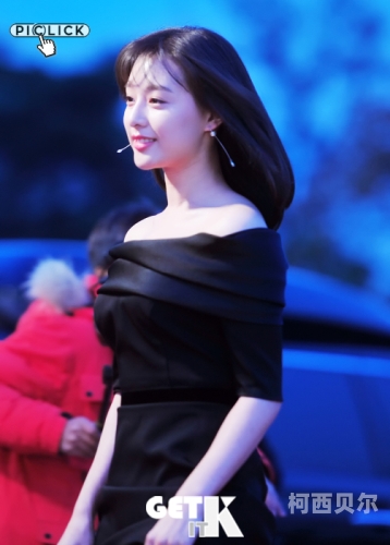 婷婷五月亚洲精品AAA片在婷婷五月，亚洲精品盛宴——AAA片引爆热潮