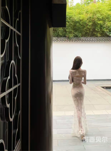 白嫩36D白嫩爆乳喷水白嫩女神，36D娇乳爆乳引爆搜索热潮